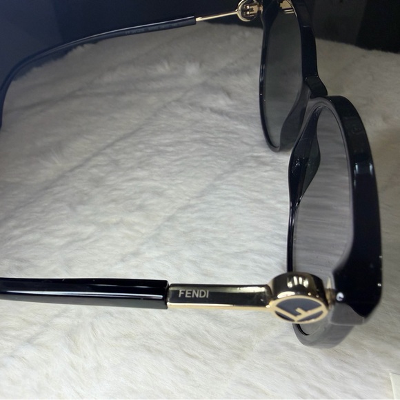 Authentic Fendi Black Sunglasses FF 0412/S - Picture 10 of 11